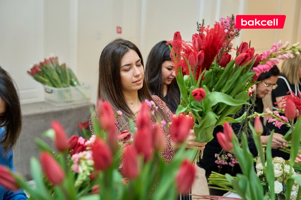 “Bakcell” xanım jurnalistləri 8 Mart münasibətilə təbrik etdi - FOTOLAR